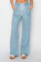 Load image into Gallery viewer, RISEN High Rise Straight Jeans
