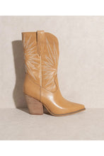 Load image into Gallery viewer, Nova Cowboy Boots
