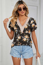 Load image into Gallery viewer, Floral Print Embroidered V-Neck Tee
