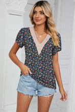 Load image into Gallery viewer, Floral Print Embroidered V-Neck Tee
