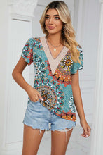 Load image into Gallery viewer, Floral Print Embroidered V-Neck Tee
